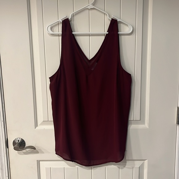 2 Maurice’s XL Tanks - Picture 2 of 9